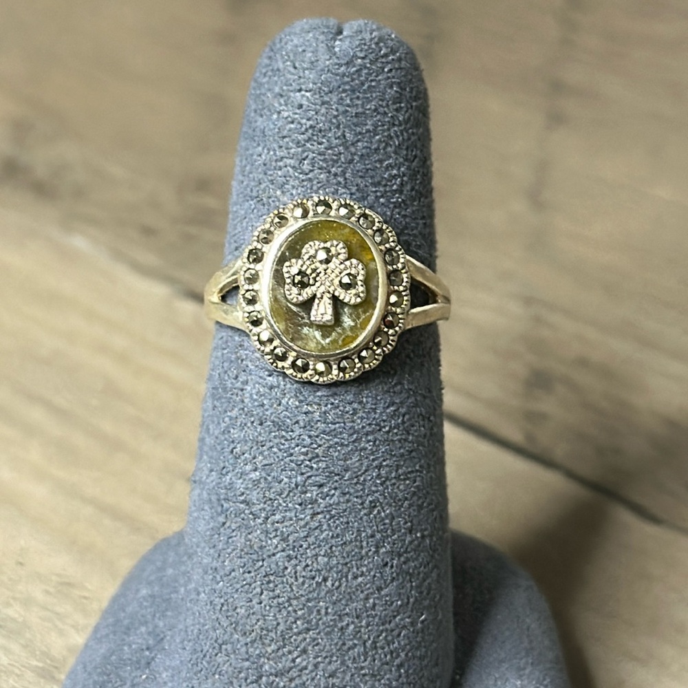 Shamrock Ring